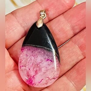 Black/pink  Druzy Geode Agate gemstone Teardrop Pendant Silver